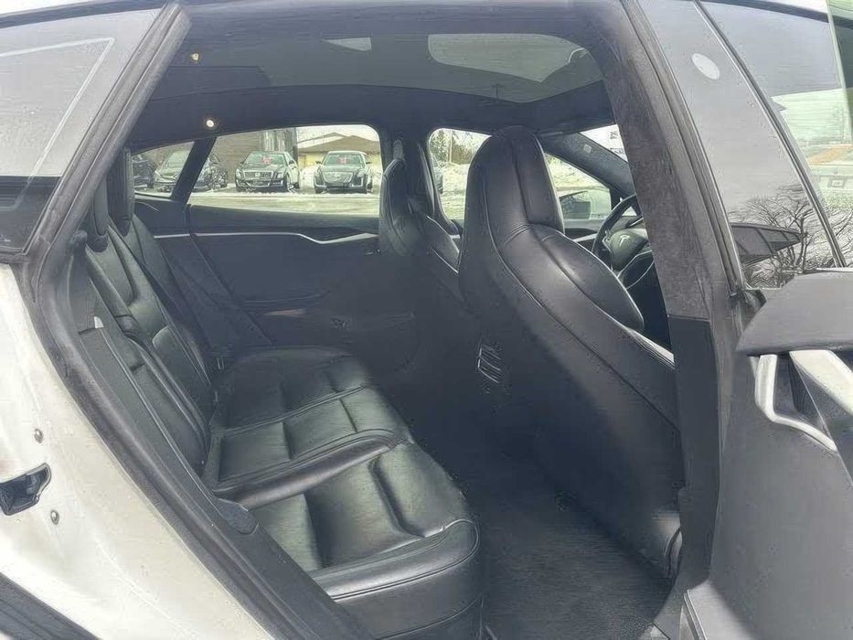 Tesla Model S P100D      2017