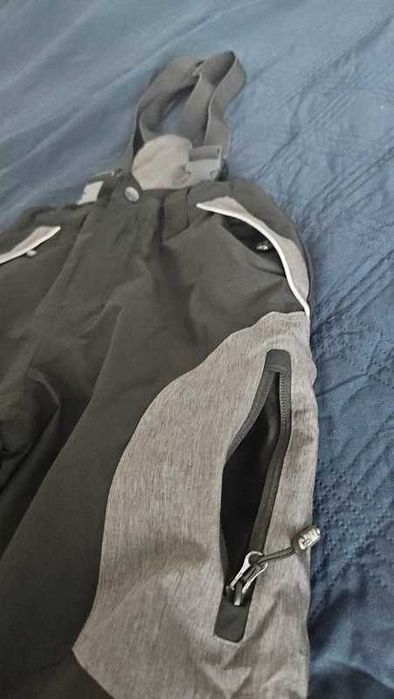 Komplet kurtka, podpinka, spodnie, czapka na narty 7-9 lat