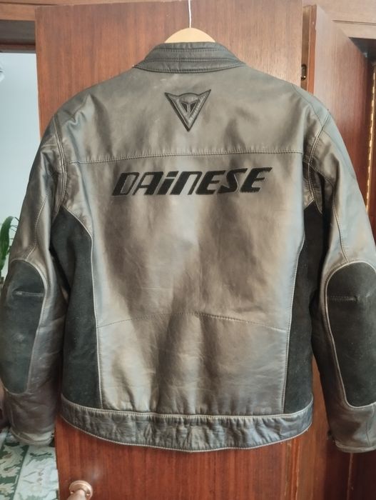 Blusão couro dainese 52 ótimo estado