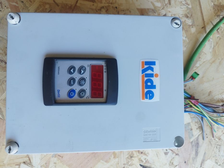 Controlador de sistema de refrigeração industrial, quadro elétrico