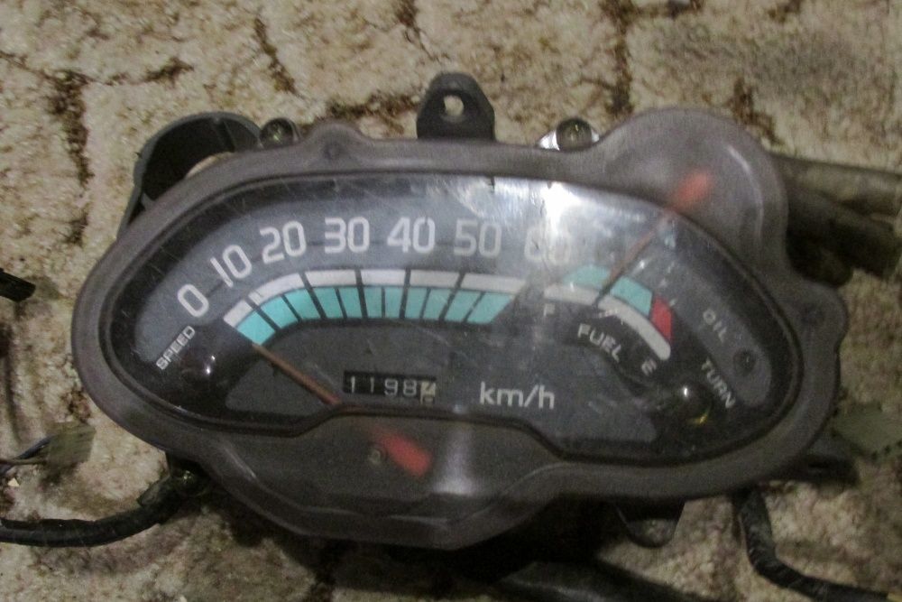 панель приборов скутера