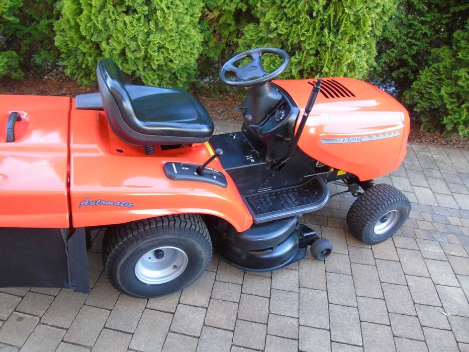 Traktorek kosiarka HUSQVARNA CTH 180 17,5 KM kosz automat PO SERWISIE