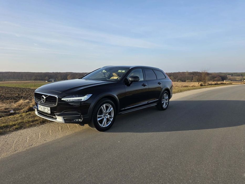 Volvo V90 Cross Country