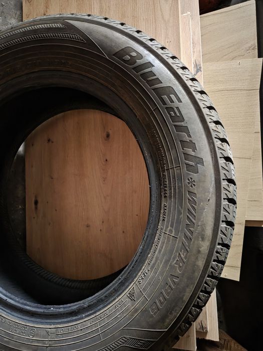 Opony zimowe Yokohama v906 195/65r15