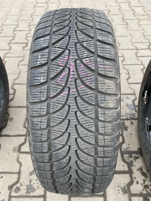 215/60r16 99H Bridgestone Blizak LM-32 dot4513