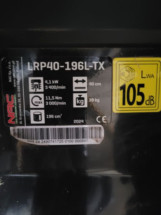 Wertykulator areator spalinowy