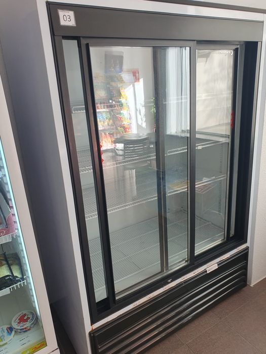 Arca frigorifica vertical