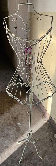 Manekin metalowy gorset