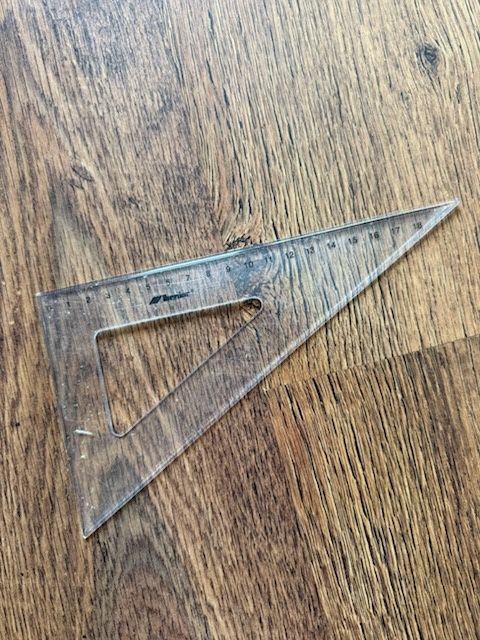 Ekierka 20 cm do szkoły