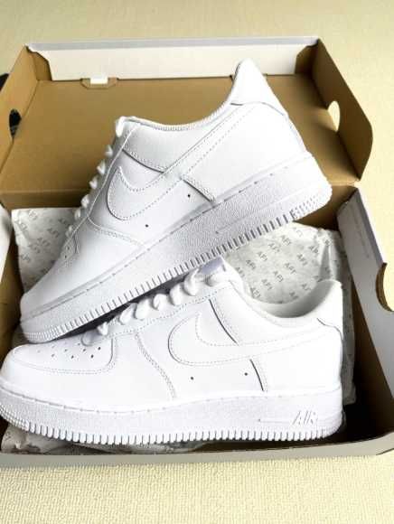 Nowe Nike_Air_Force_1_Low_07_White R. 42