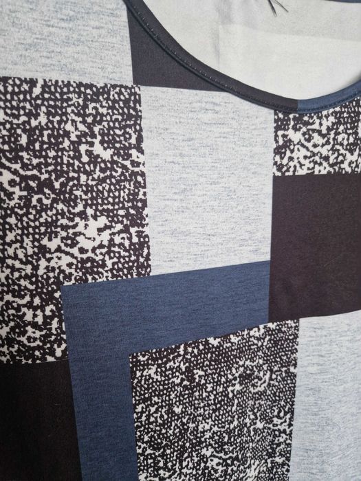 Bluzka dzianina L - XL rękaw 3/4