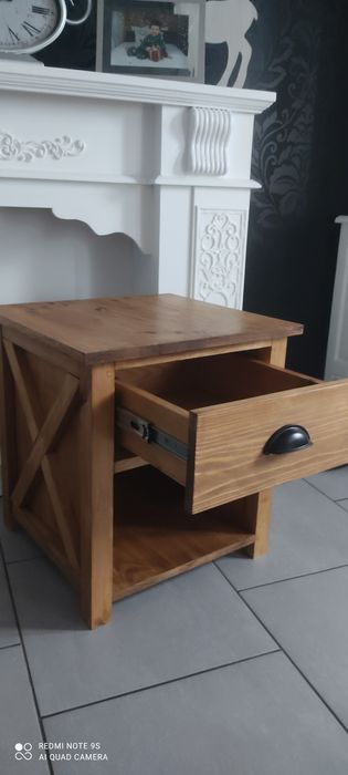 Łóżko sypialniane drewno sosnowe