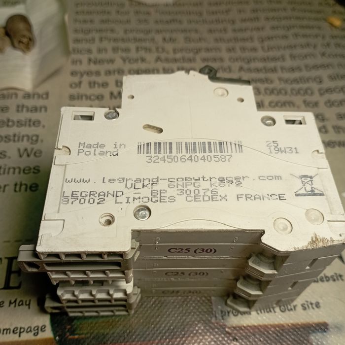Электроавтомат legrand C25 Tx3 6000/3