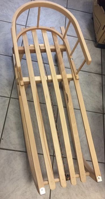 Nowe sanki drewniane z oparciem