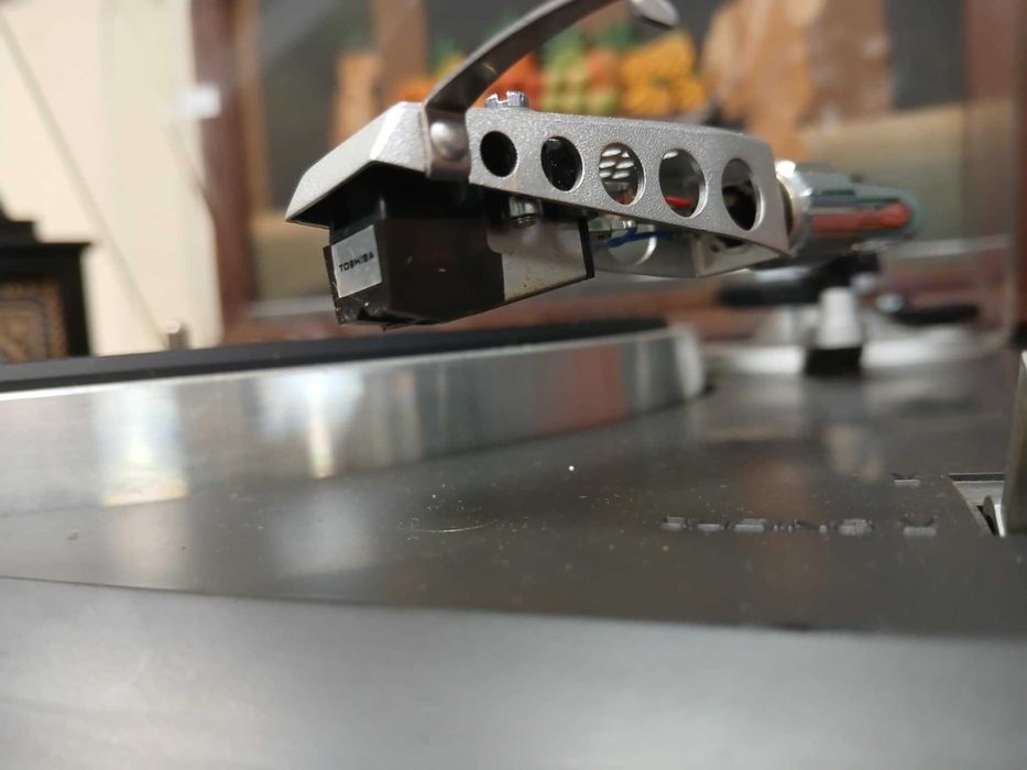 Gramofon Toshiba SR-F225