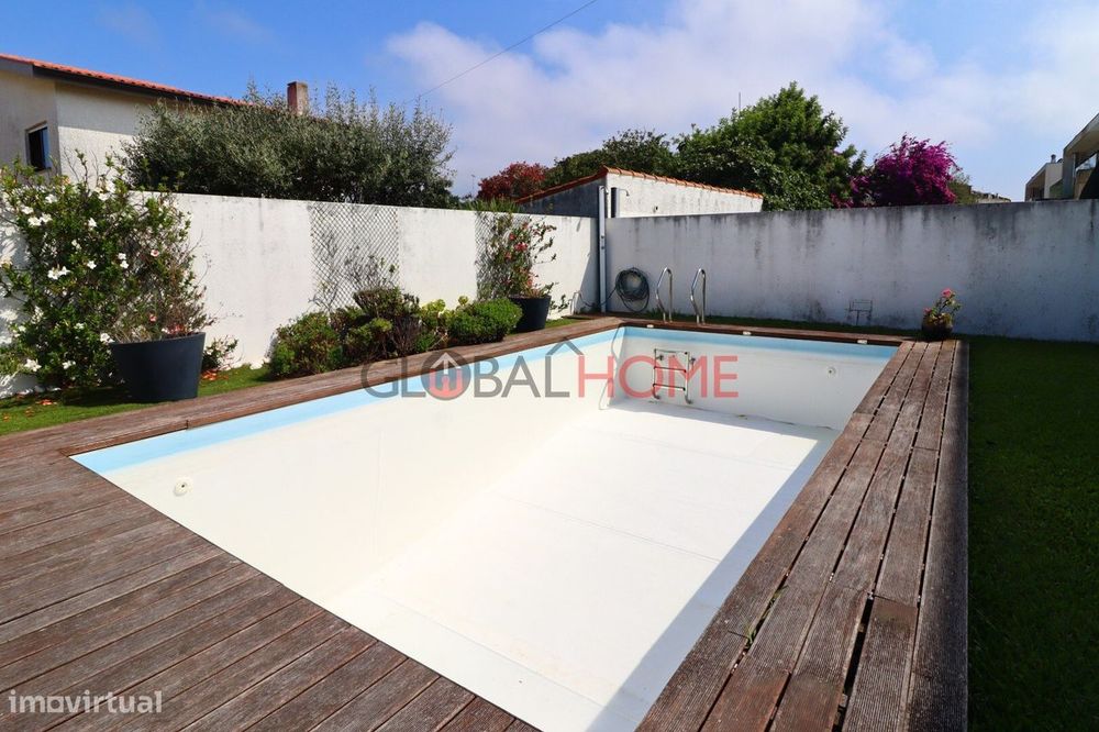 Moradia T4 com piscina em Esposende