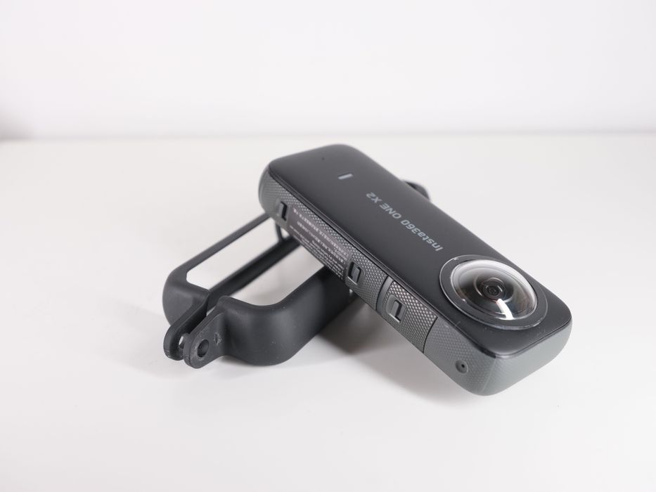 Insta360 ONE X2 + Insta360 2-in-1 Invisible Selfie Stick + Tripod