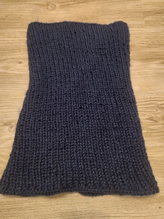 Komin ciepły modny i wygodny