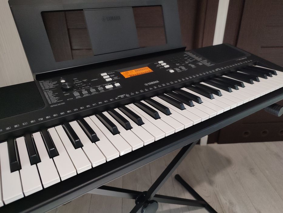 Keyboard Yamaha, stan bardzo dobry