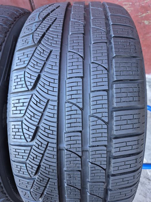 245/40/18 R18 Pirelli Sottozero winter 210 4шт ціна за 1шт зима шини