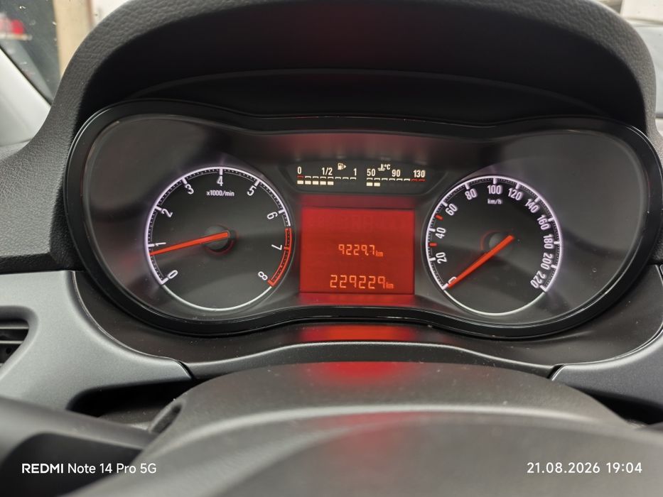 Opel Corsa E Benzyna Klima Czujniki Parkowania