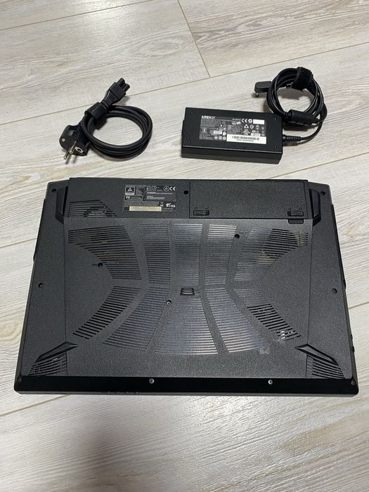 Ігровий ноутбук Dream Machines NH55DЕ