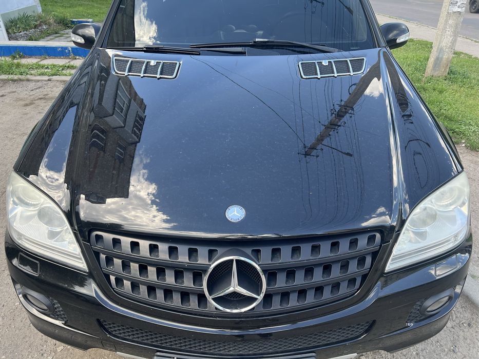 Решітка на капот Mercedes ML GL w164