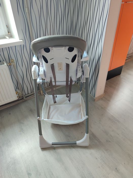 Продам стільчик для годування  Lionelo Linn Plus Grey