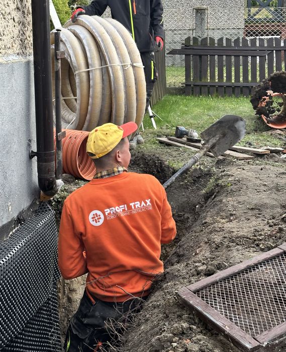 Izolacja fundamentów i drenaż – usługi minikoparką