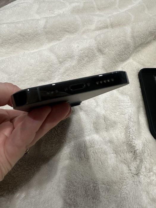 iPhone 14 pro продам