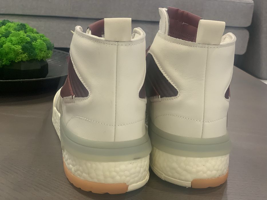 кросівки Adidas Rivalry RM у кольорі "Cream".