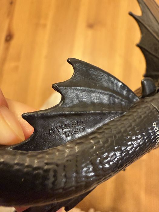 Фігурка дракона Беззубік