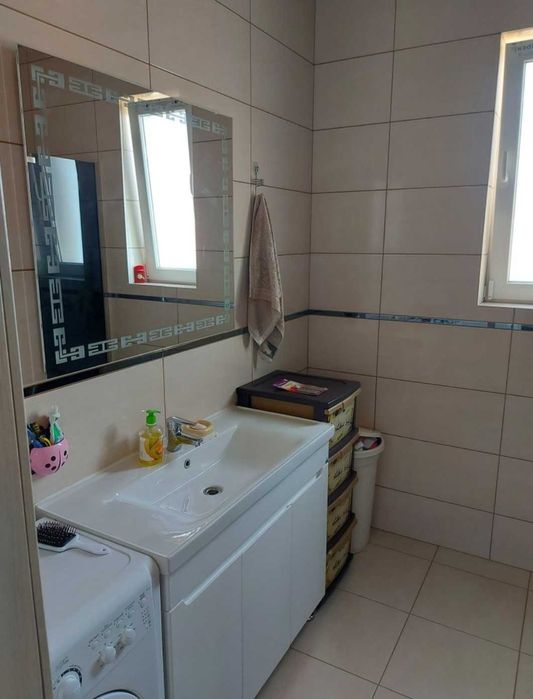 Продам добротный дом в  Великодолинском