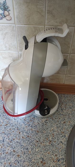 Ekspres Nescafe Dolce Gusto