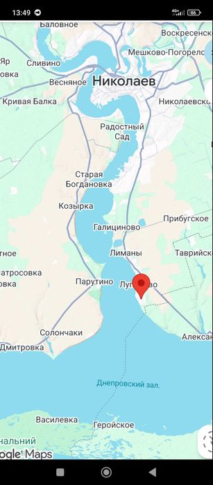 Дача на берегу реки