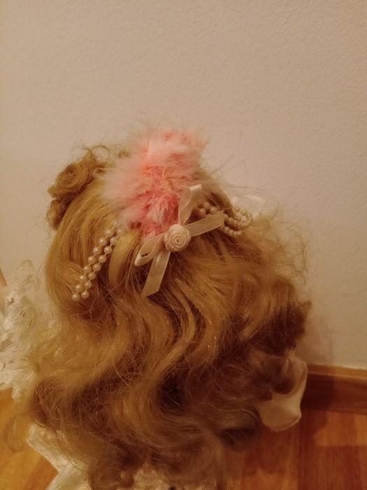Boneca de porcelana