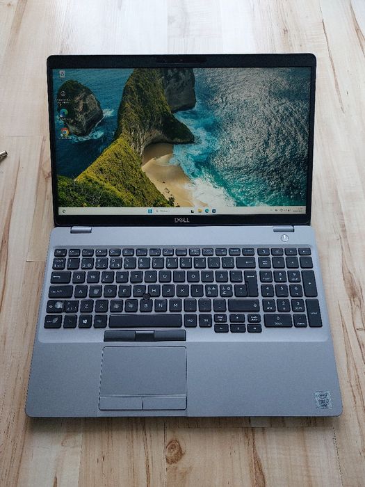 Dell latitude 5511  i7-10850H/16GB/512SSD/FHD/Nvidia MX 250/Win 11/