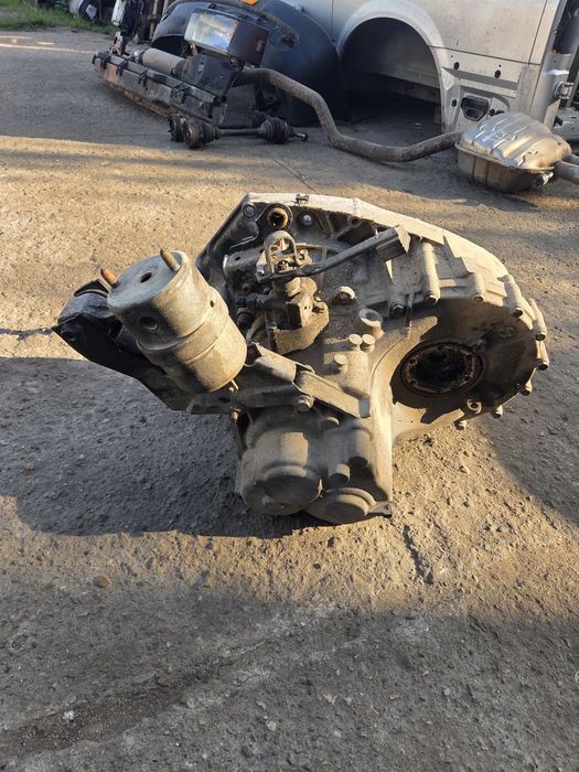 Skrzynia biegów 2.5 tdi 102km transporter T4 Multivan CARAVELLE