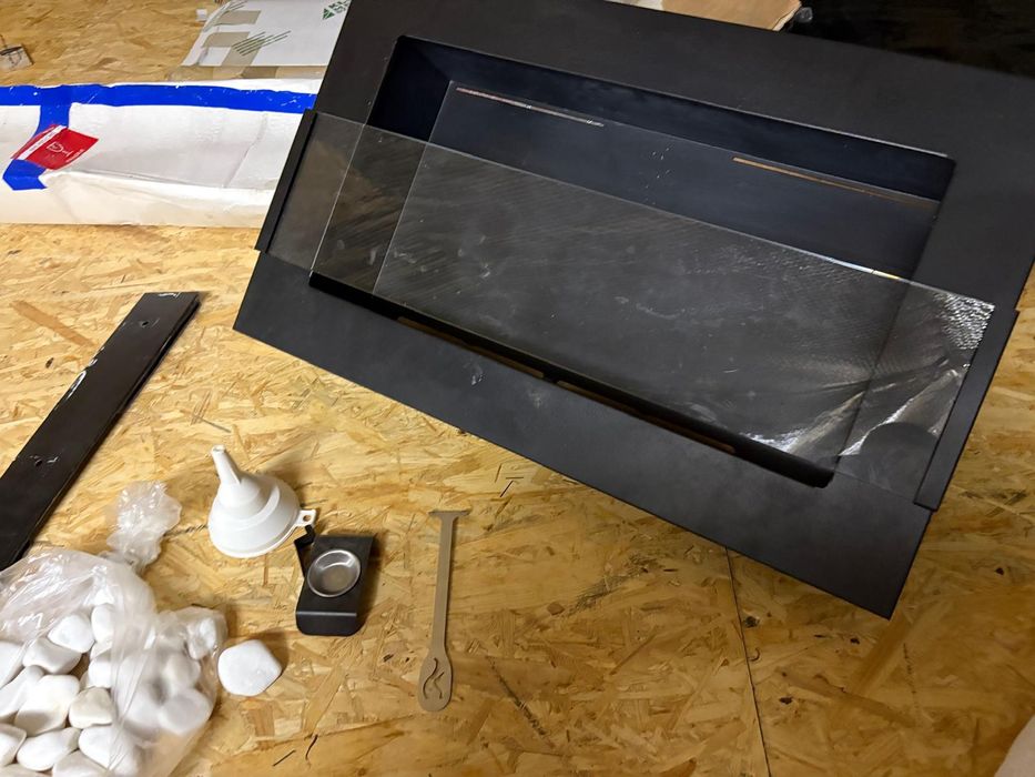 Bio kominek wpuszczany podtynkowy , szyba oraz akcesoria