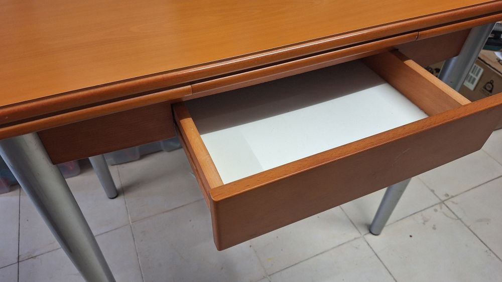 Mesa de cozinha extensível