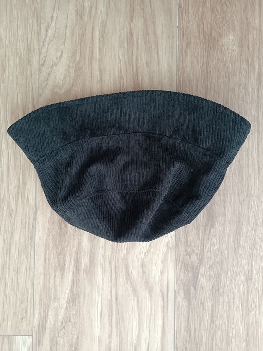 Czarna damska sztruksowa czapka bucket hat OVS rozmiar 58