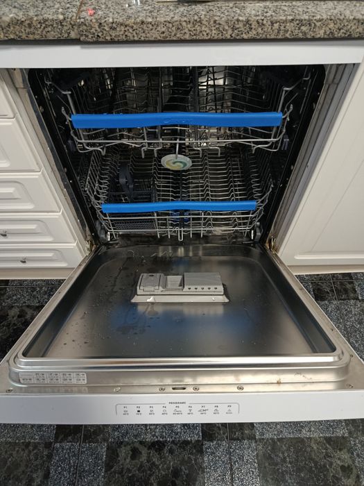 Candy Dishwasher472102348794767361