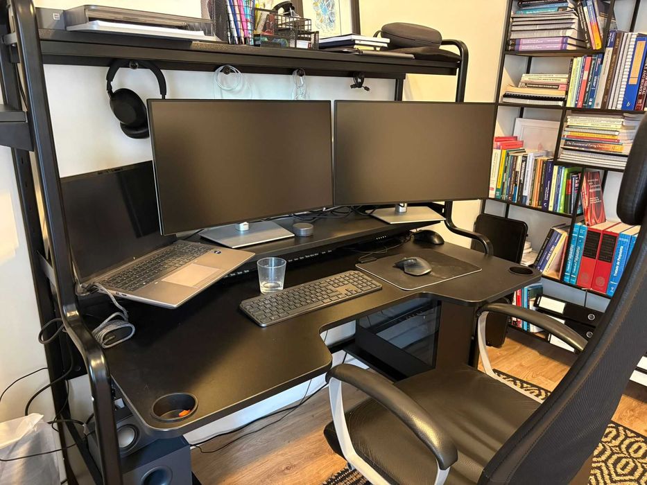 Secretária IKEA Fredde Preta