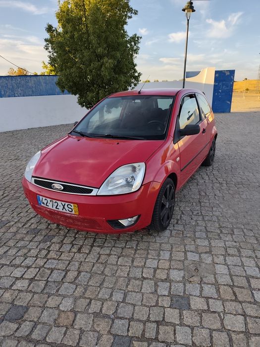 Ford fiesta 1.2  gasolina 2004