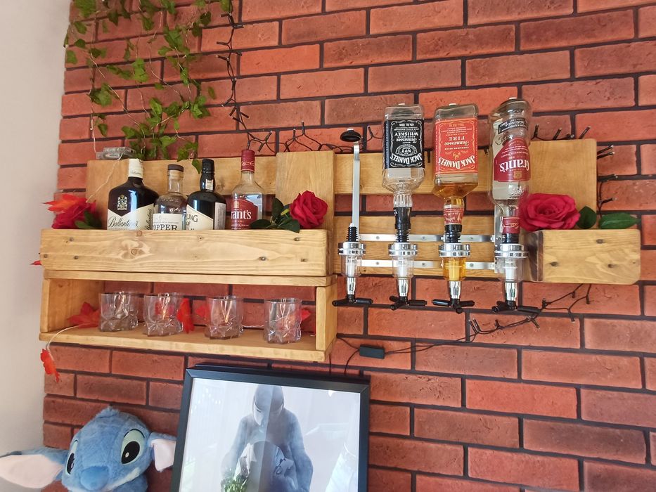 Pólka  na whisky/alkohol