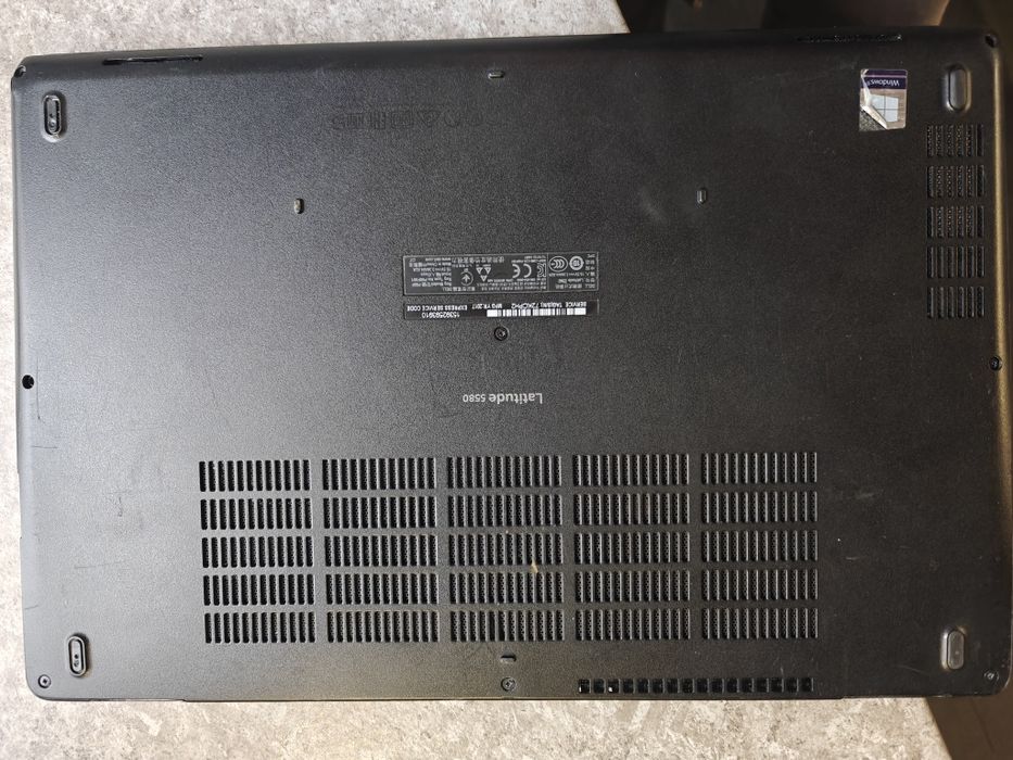 Laptop Dell  latitude 5580