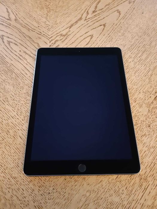 iPad Air 2 64 GB (Ótimo estado) + Capa com teclado