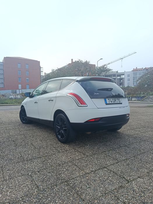 Lancia Delta 2.0 16v caixa de 6velocidades impecável  !!!