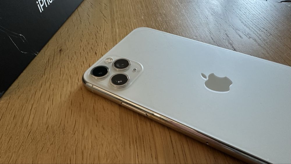 iPhone 11 Pro Max 64 GB