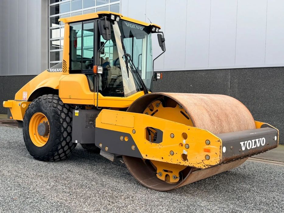 Volvo SD 135B 115B SD135  Hamm h13 bomag bw211 bw 212 213 gumowo stalowy tandemowy